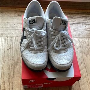 - Men’s Ontisuka Tigers
- DM for best price
-DM for more pictures